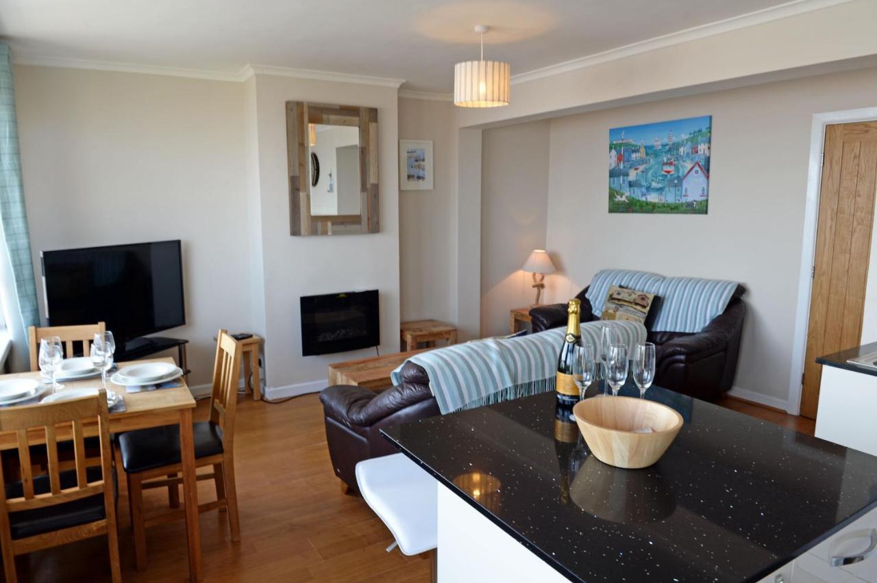 Mermaid Apartment - Sea Front Apartment With Views Saundersfoot Extérieur photo